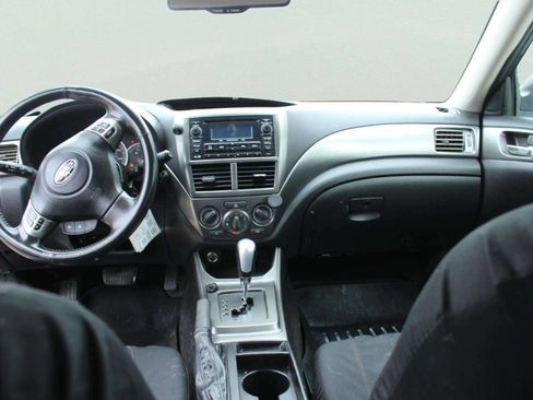 Used 2011 Subaru Impreza 2.5i Premium w/ PWR Moonroof Value Pkg AWD/4WD image 8