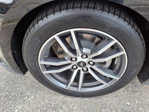 Used 2017 Ford Mustang Premium image 9