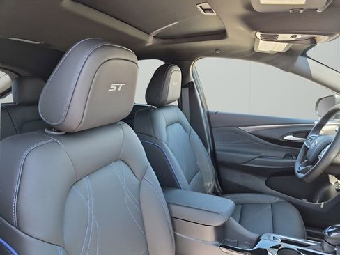 New 2026 Buick Envista Sport Touring w/ Convenience I Package FWD image 17