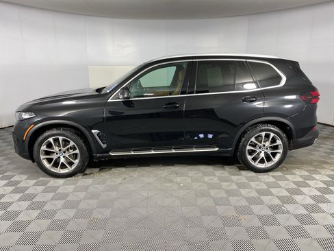 Certified 2024 BMW X5 xDrive40i w/ Parking Assistance Package image 5