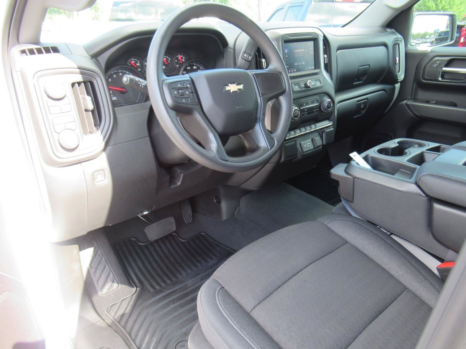 Used 2024 Chevrolet Silverado 1500 Custom AWD/4WD image 18