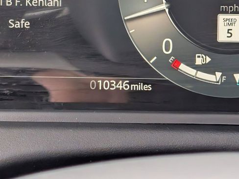 Used 2025 Land Rover Range Rover Velar S image 27