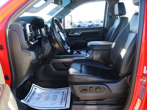 Used 2024 Chevrolet Silverado 3500 LTZ w/ LTZ Convenience Package image 13