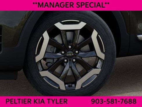 New 2025 Kia Telluride S image 10