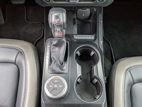 New 2025 Ford Bronco Outer Banks AWD/4WD image 14