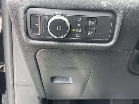 Certified 2020 Ford Explorer XLT w/ Equipment Group 202A RWD image 10