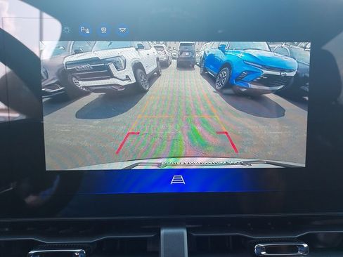 New 2027 Chevrolet Equinox RS w/ LPO, Floor Liner Package AWD/4WD image 23