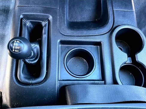 Used 2017 RAM 2500 Tradesman w/ Chrome Appearance Group image 16