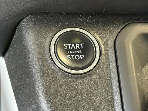 Used 2022 Land Rover Defender 110 X-Dynamic HSE AWD/4WD image 12