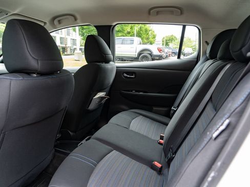 Certified 2025 Nissan Leaf SV Plus FWD image 24