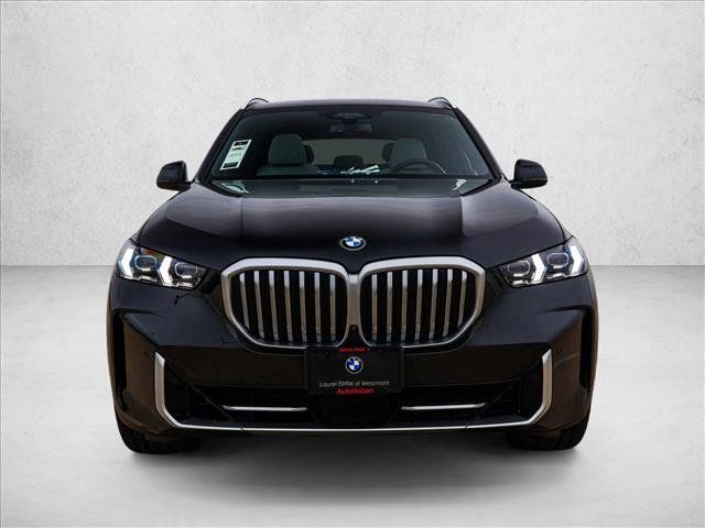 Used 2024 BMW X5 xDrive40i w/ Premium Package AWD/4WD image 2
