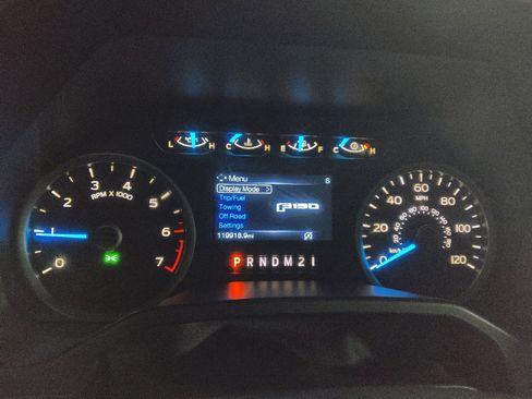 Used 2015 Ford F150 XLT w/ Equipment Group 302A Luxury image 23