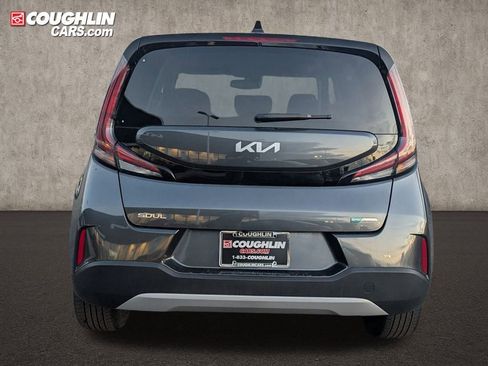 Used 2023 Kia Soul EX image 6