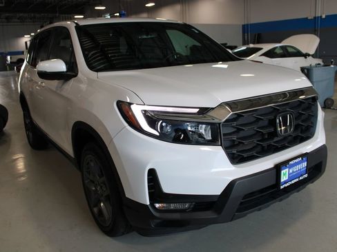 Used 2023 Honda Passport EX-L image 3