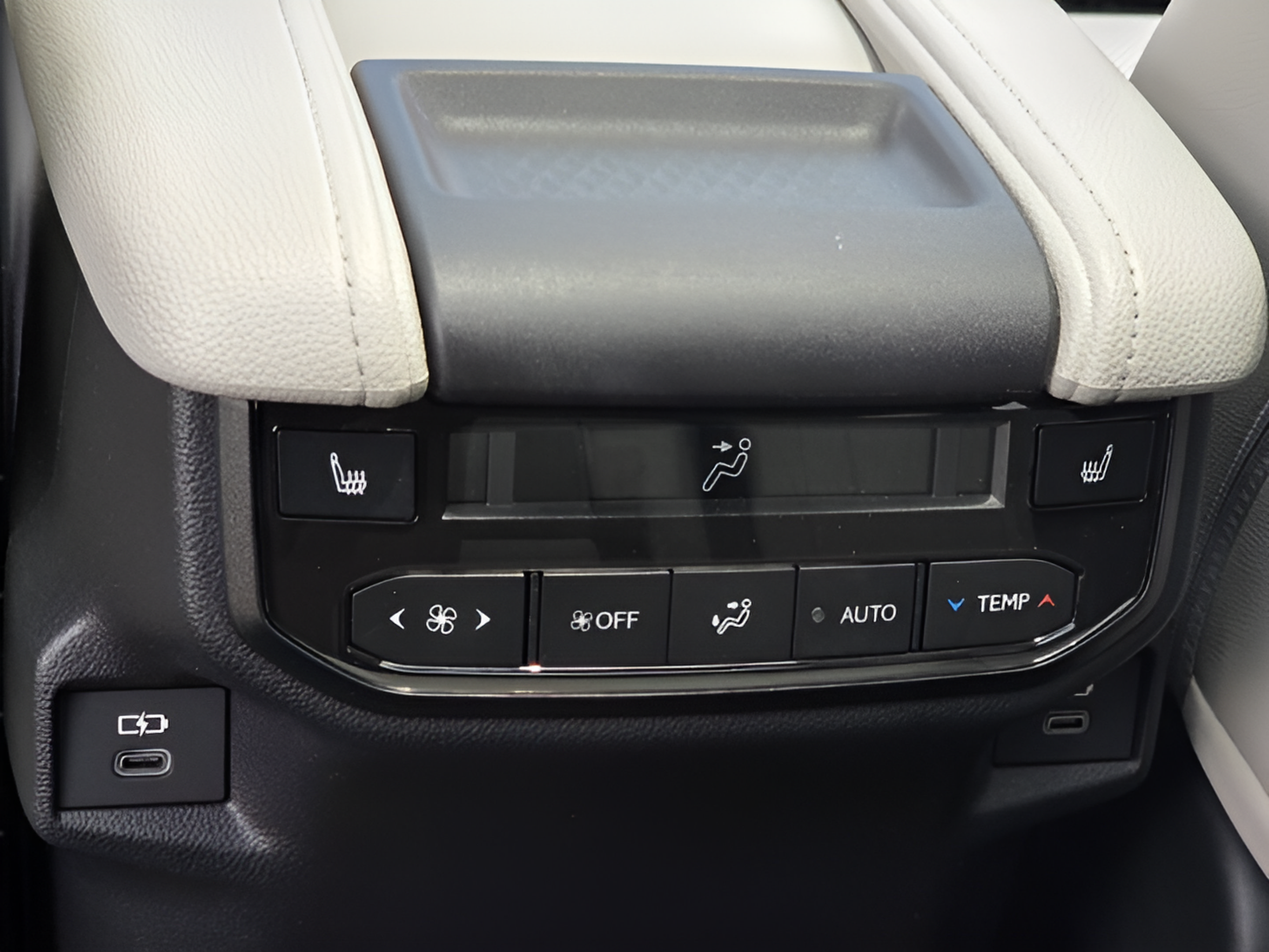 New 2026 Toyota Grand Highlander AWD Hybrid image 31