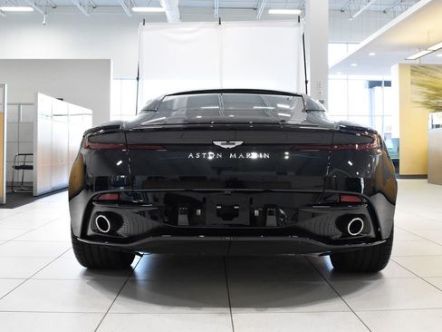 Used 2024 Aston Martin DB12 Coupe RWD image 4