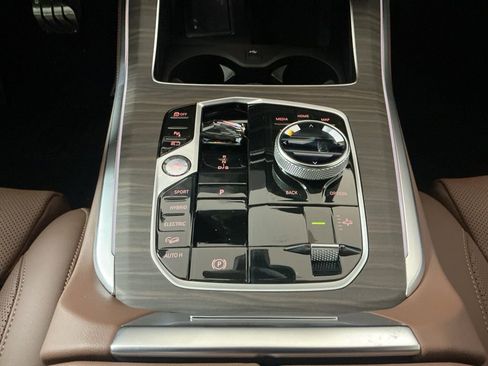 New 2026 BMW X5 xDrive50e AWD/4WD image 13