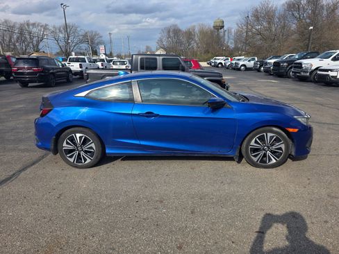 Used 2017 Honda Civic EX-T image 4