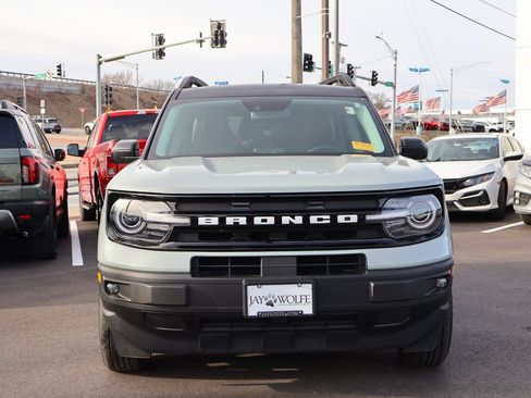 Used 2024 Ford Bronco Sport Outer Banks w/ Tech Package image 2