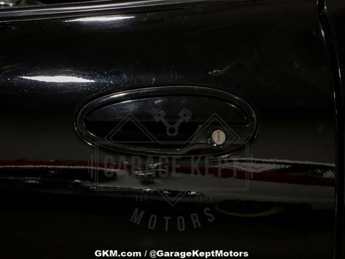 Used 2002 Chevrolet Corvette Convertible w/ Preferred Equipment Group2 image 50