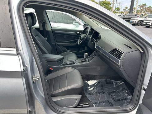 Used 2023 Volkswagen Jetta SE w/ Black Wheel Package FWD image 42