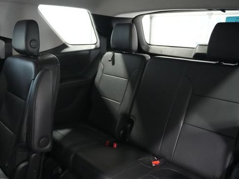 Used 2018 Chevrolet Traverse LT AWD/4WD image 19