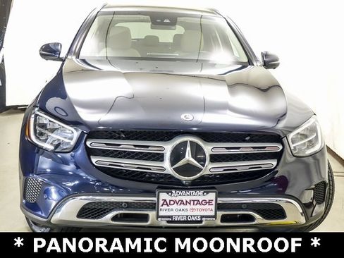 Used 2022 Mercedes-Benz GLC 300 4MATIC w/ Premium Package Lite image 3