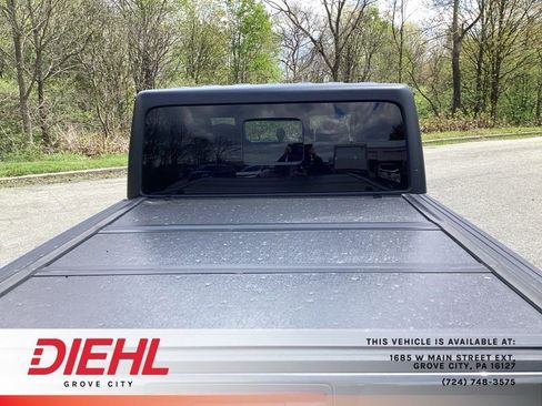 Used 2023 Jeep Gladiator Sport AWD/4WD image 11