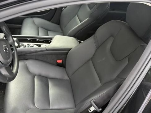 Used 2023 Volvo S90 B6 Plus AWD/4WD image 3