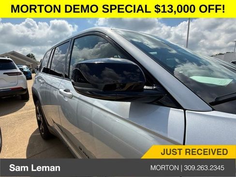 New 2025 Jeep Grand Cherokee Limited w/ Black Appearance Package image 6