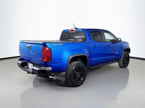 Used 2022 Chevrolet Colorado ZR2 w/ ZR2 Dusk Special Edition AWD/4WD image 9