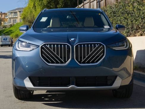 New 2026 BMW X3 xDrive30 w/ Premium Package image 3