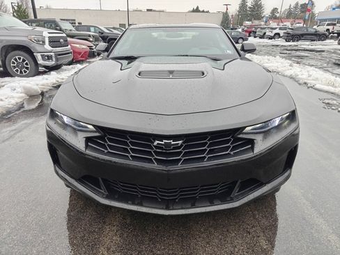 Used 2022 Chevrolet Camaro LT image 7