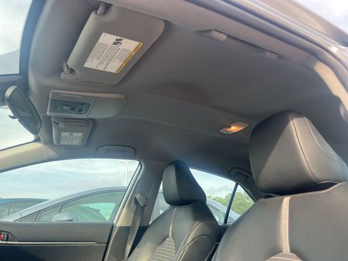 Used 2023 Toyota Camry SE FWD image 10