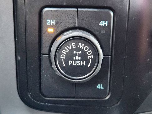 Used 2024 Ford F150 XLT w/ Equipment Group 302A MID image 28