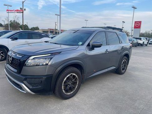 Used 2023 Nissan Pathfinder Rock Creek image 3