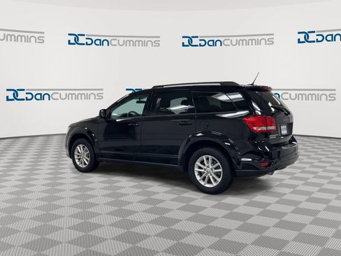 Used 2017 Dodge Journey SXT w/ Comfort/Convenience Group FWD image 6