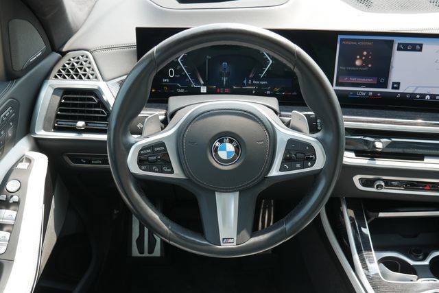 Used 2024 BMW X7 xDrive40i w/ Executive Package AWD/4WD image 18