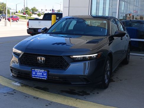 Used 2024 Honda Accord EX image 3