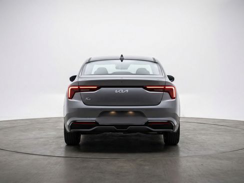 Used 2025 Kia K4 LXS image 7