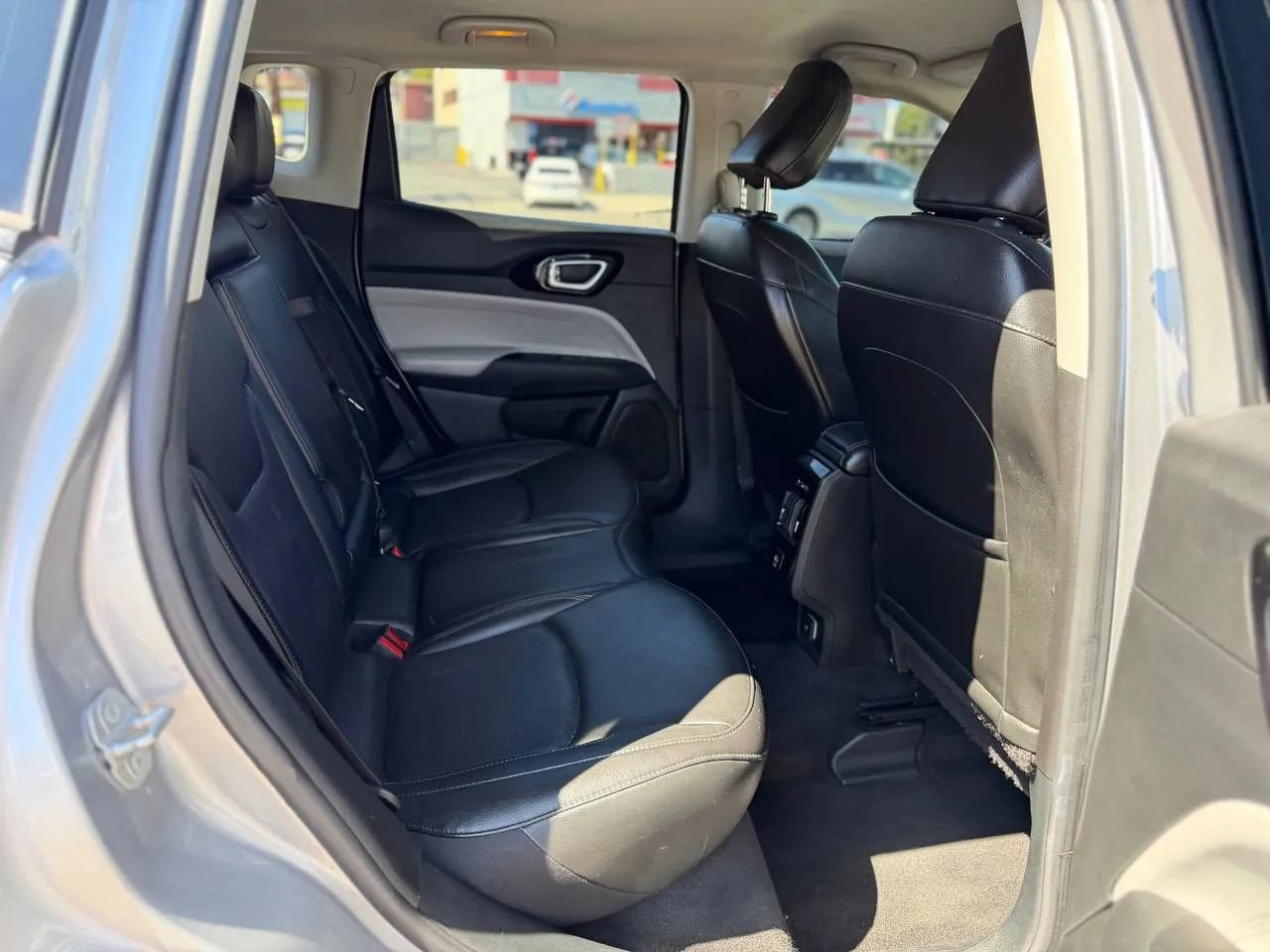 Used 2022 Jeep Compass Limited AWD/4WD image 33