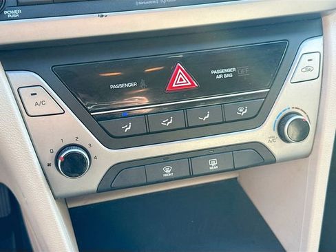 Used 2018 Hyundai Elantra SEL image 15