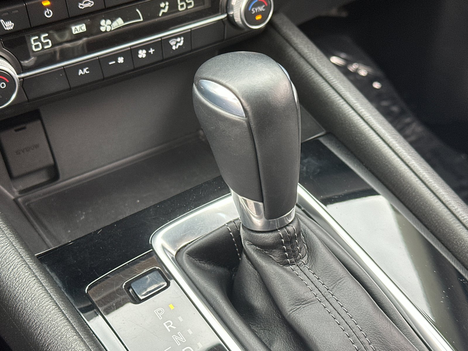 Used 2022 MAZDA CX-5 AWD 2.5 S w/ Select Package image 22
