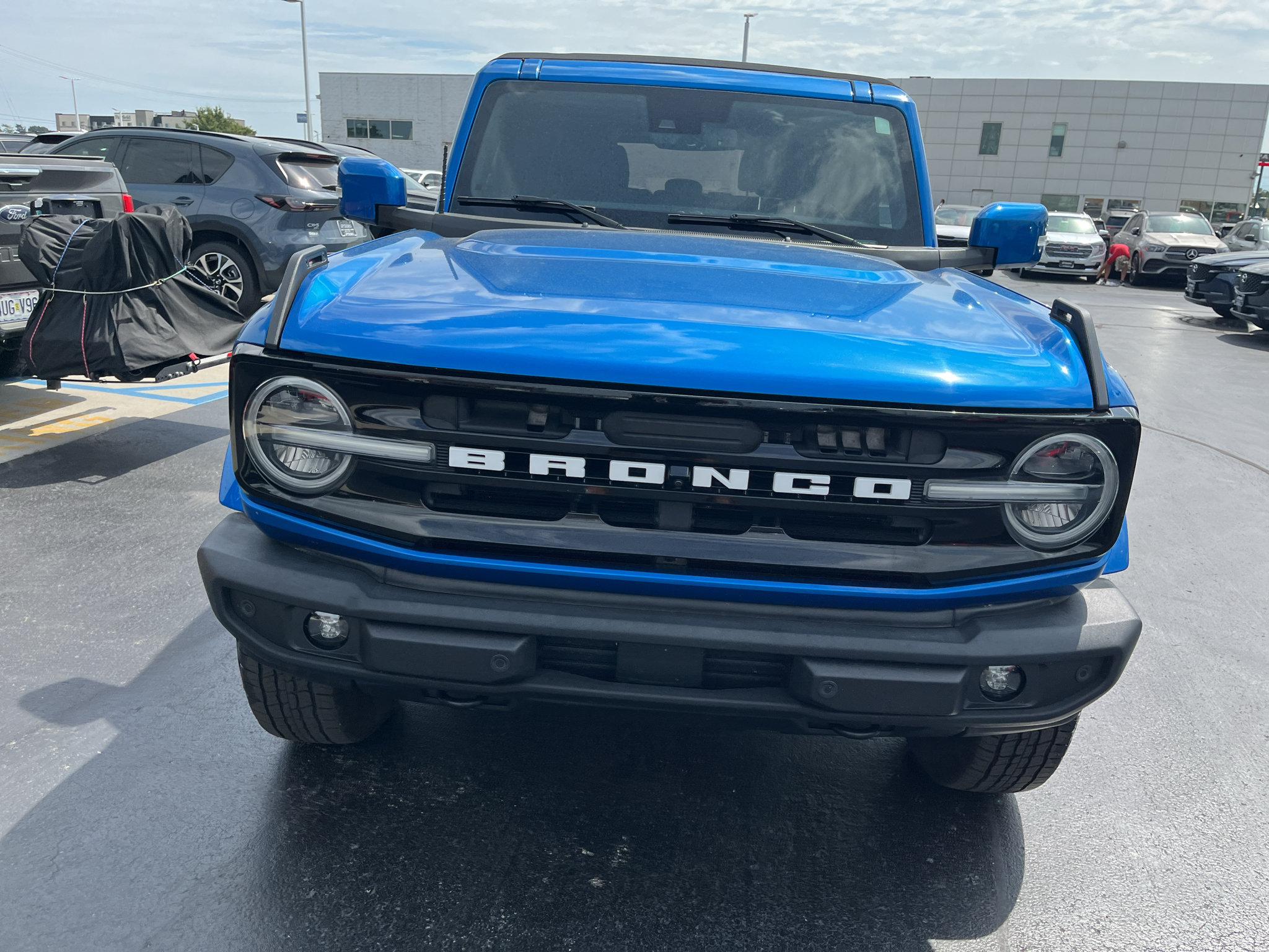 Used 2022 Ford Bronco Outer Banks AWD/4WD image 5