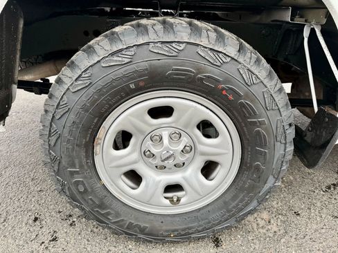 Used 2019 Nissan Frontier S image 22