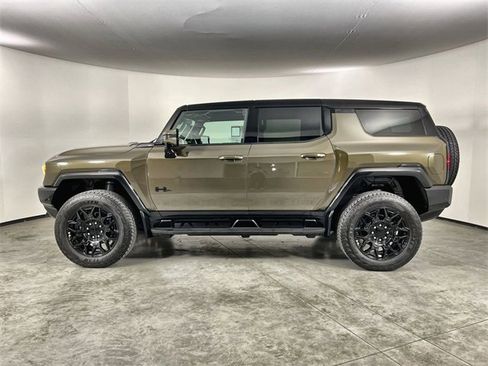 Used 2025 GMC Hummer EV 3X w/ LPO, Dark Essentials Package image 5
