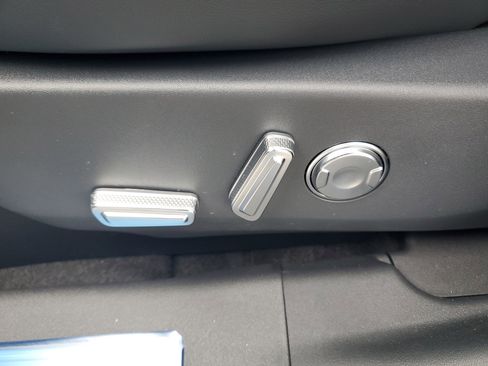 New 2026 Lincoln Nautilus Reserve w/ Jet Appearance Package image 12