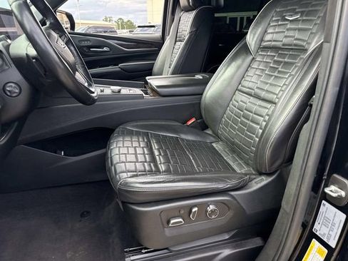 Used 2022 Cadillac Escalade Sport Platinum AWD/4WD image 22
