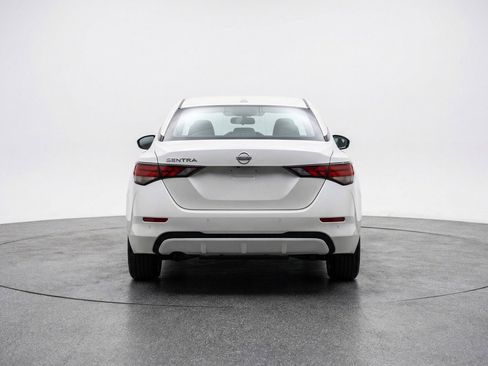 Used 2025 Nissan Sentra SV image 7