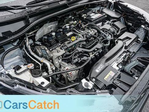 Used 2024 Toyota Corolla Cross LE FWD image 34